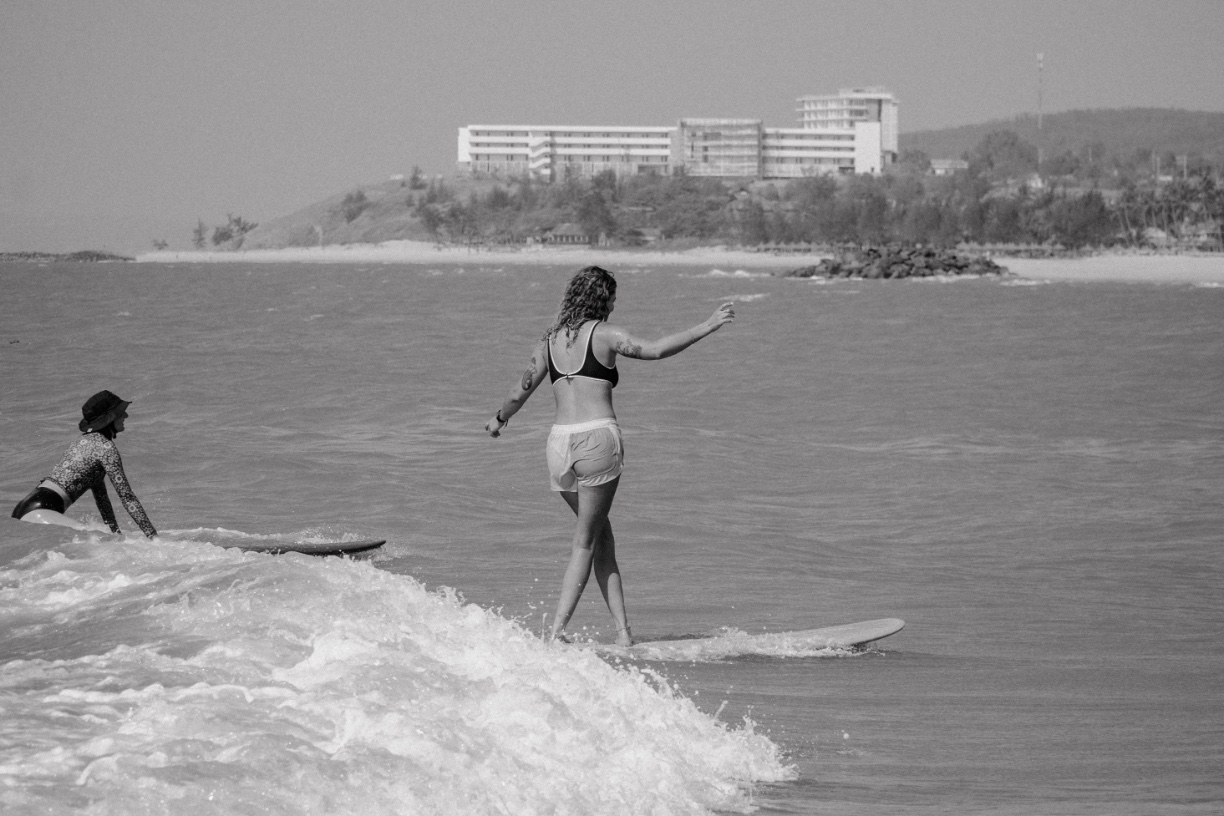 Lorina Duić, surfanje, Vijetnam, Bali, škola surfanja, Mui Ne Local Surf School