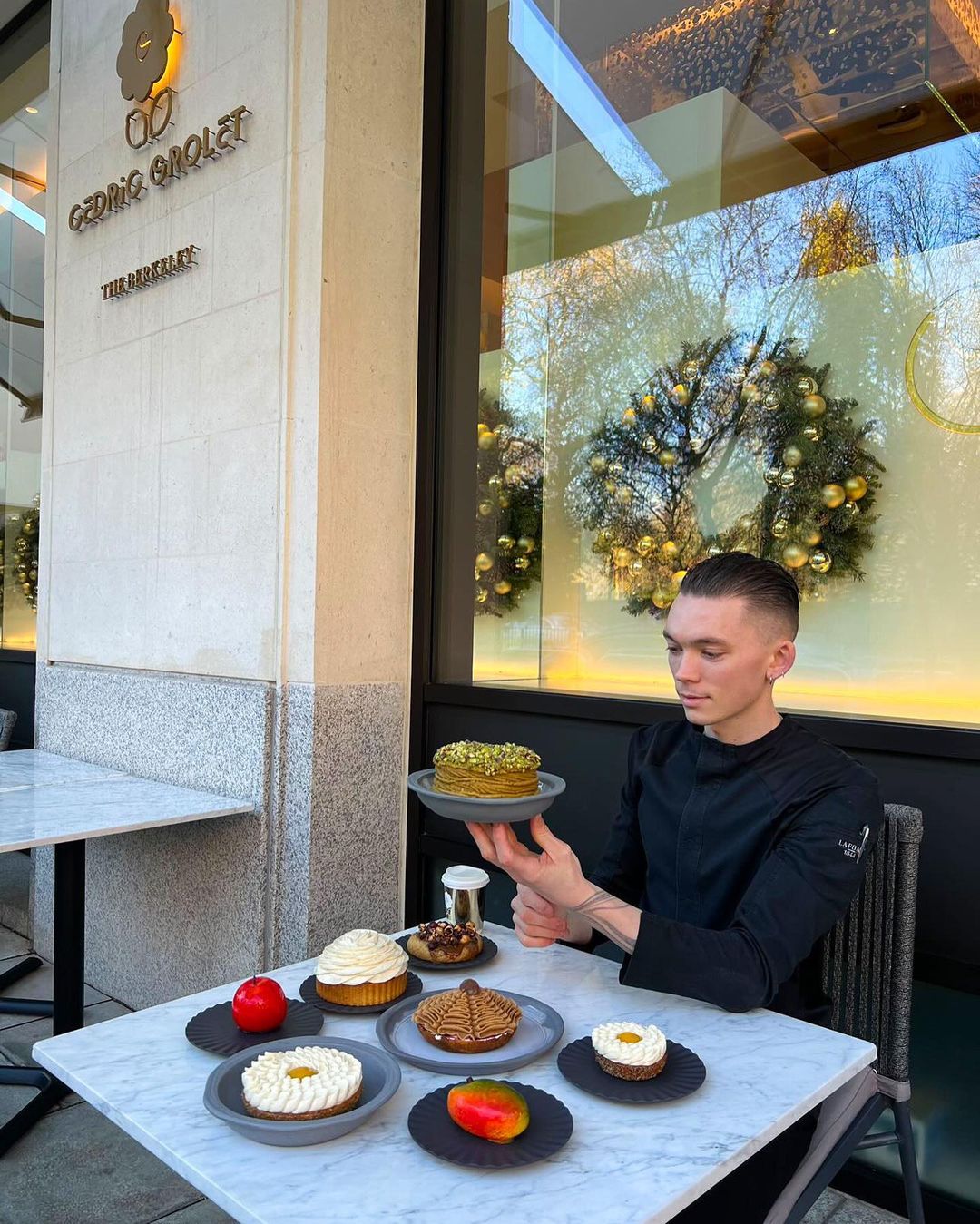 Antoine Llewelyn, pastry chef, Cédric Grolet, Cédric Grolet at the Berkeley, London, slastičarna u Londonu, slastice