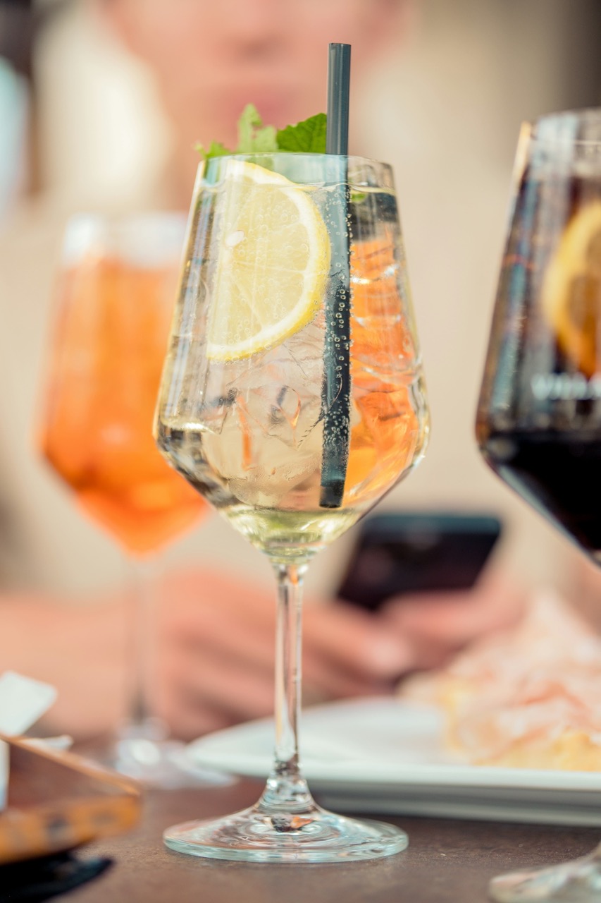 hugo koktel, aperol spritz, ljetni kokteli