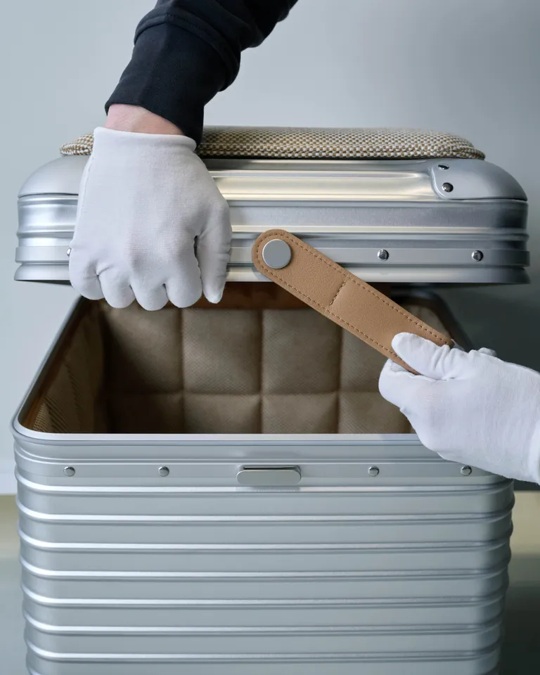 Rimowa Vitra kovčeg
