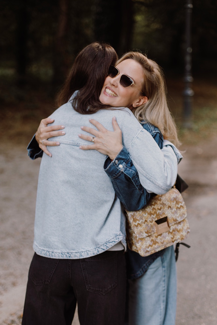 Andrea Previšić, Ulovljen na izlasku iz ureda, Ledo