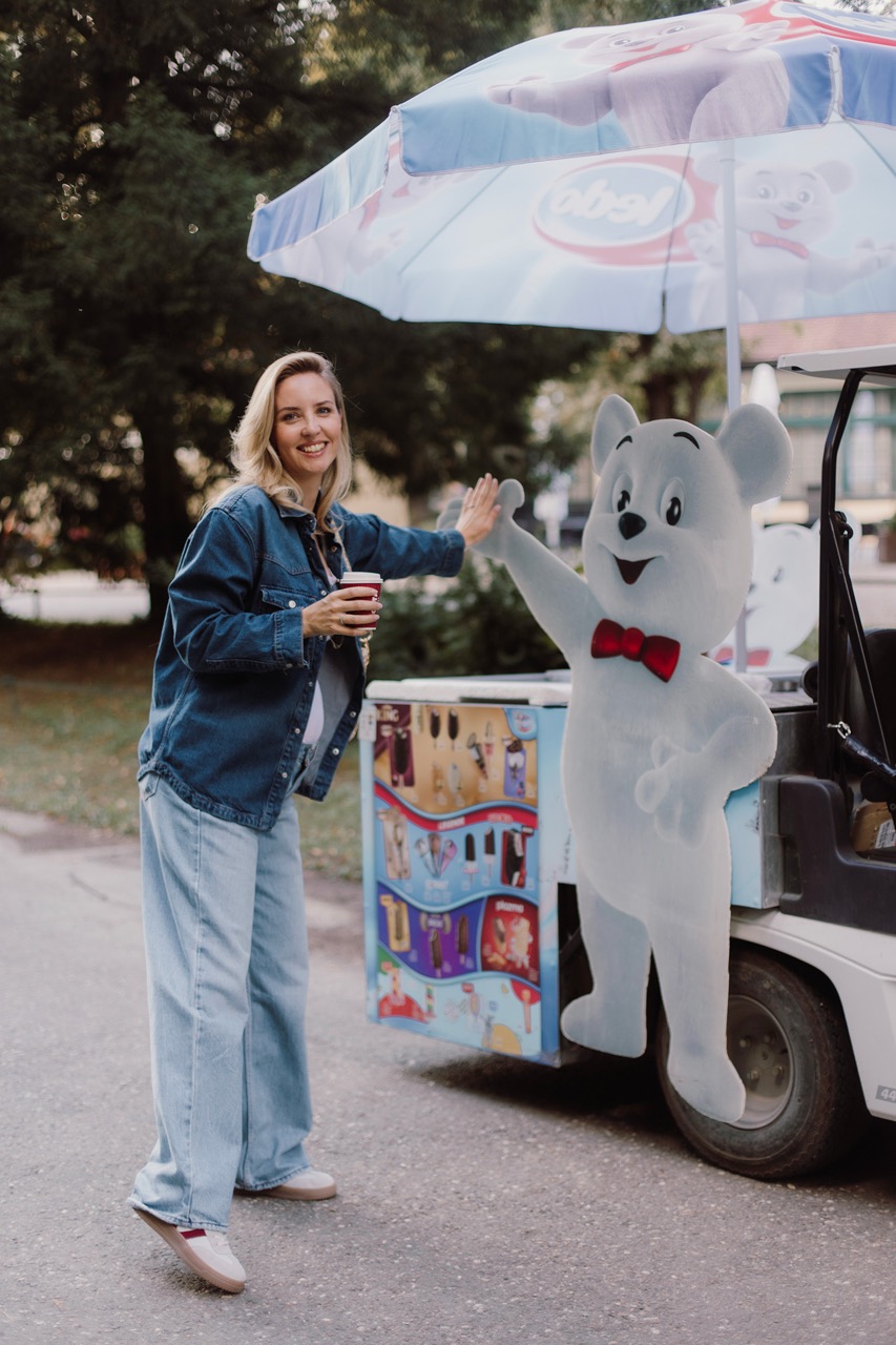 Andrea Previšić, Ulovljen na izlasku iz ureda, Ledo