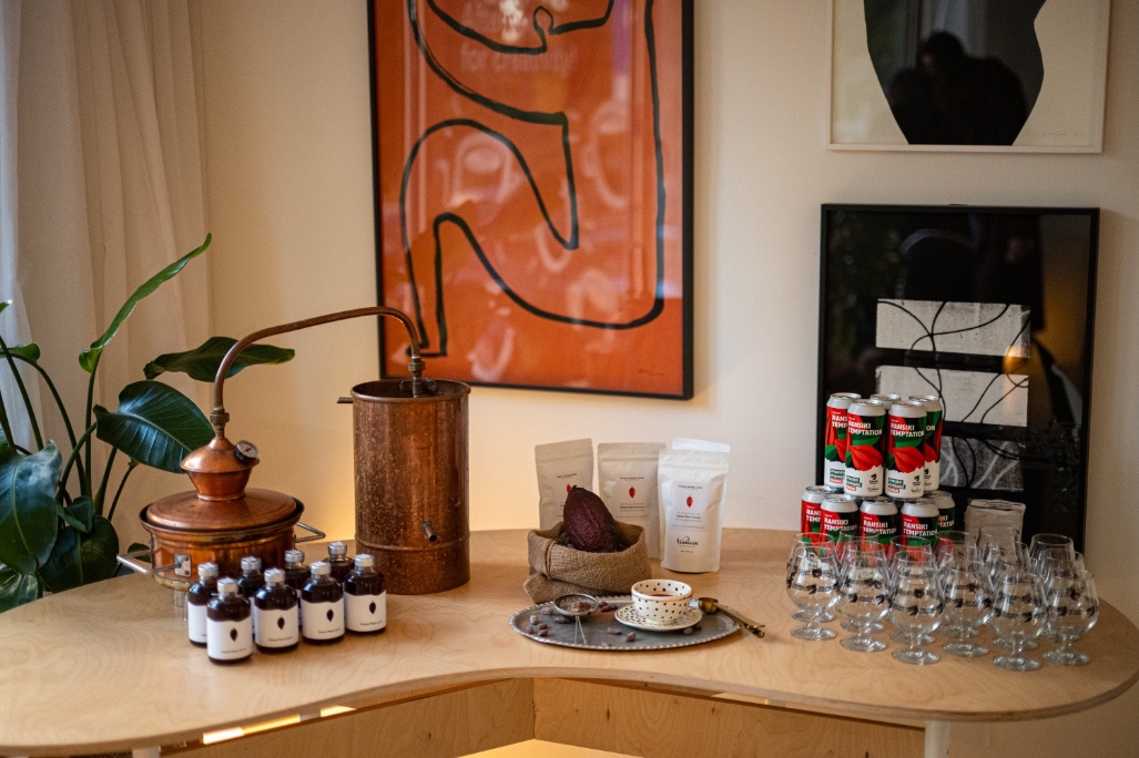 Taman Artisan Chocolates, Cacao Puro, kakao, liker, pivo, Zmajska pivovara, Ruke destilerija